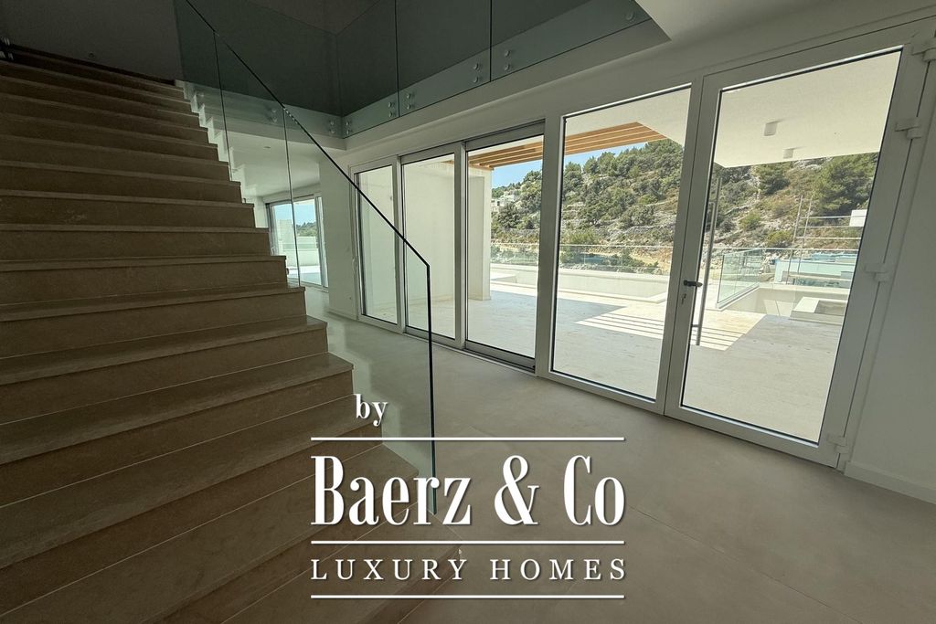 Property photo 3 of 4