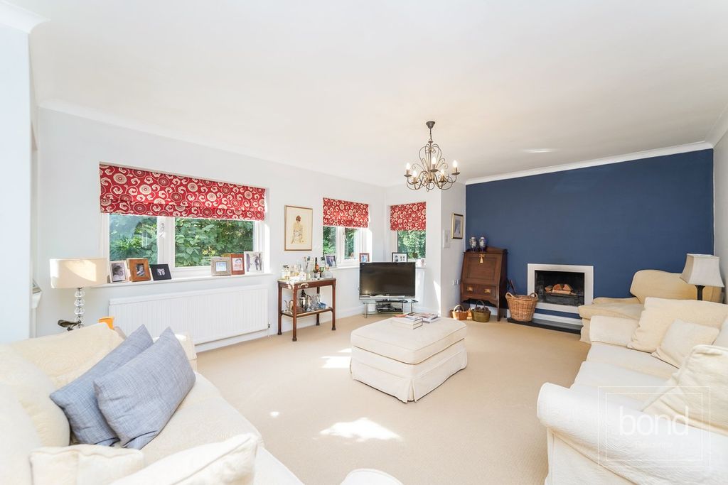 Property photo 3 of 15