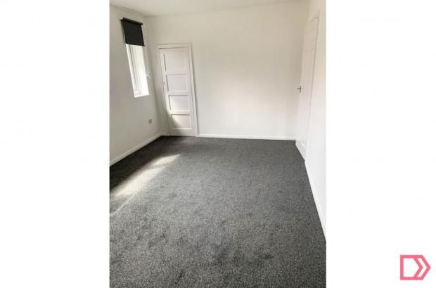 Property photo 1 of 6 O_1J1v5Audnbua4Hup75