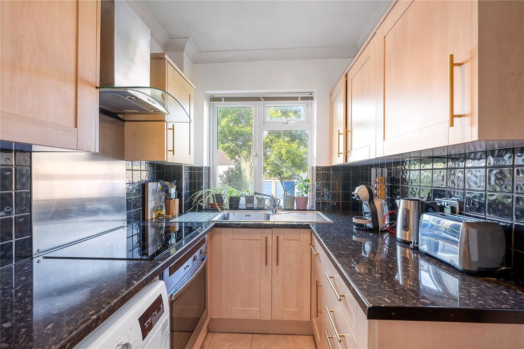 Property photo 2 of 6 Picture No. 03