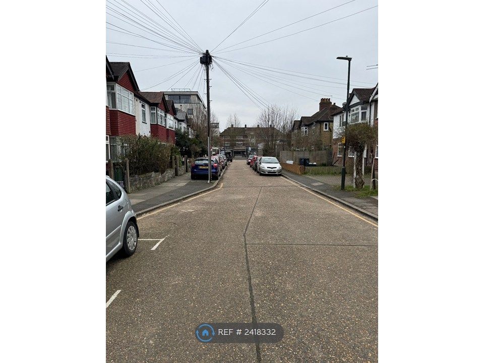 Property photo 3 of 25