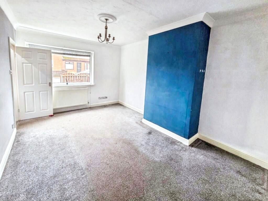 Property photo 3 of 12