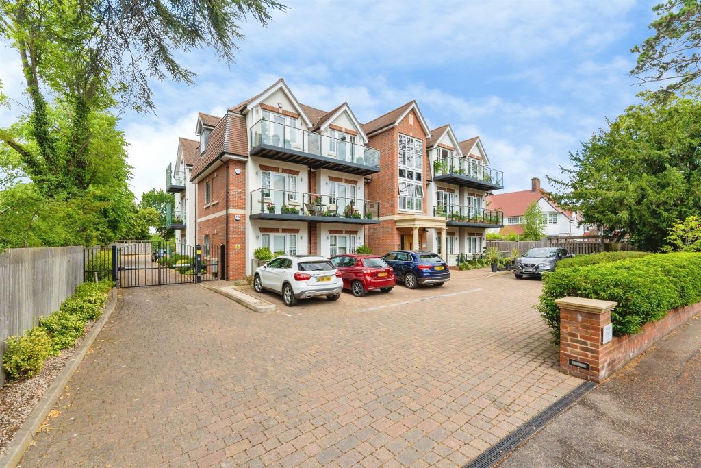 Property photo 1 of 30