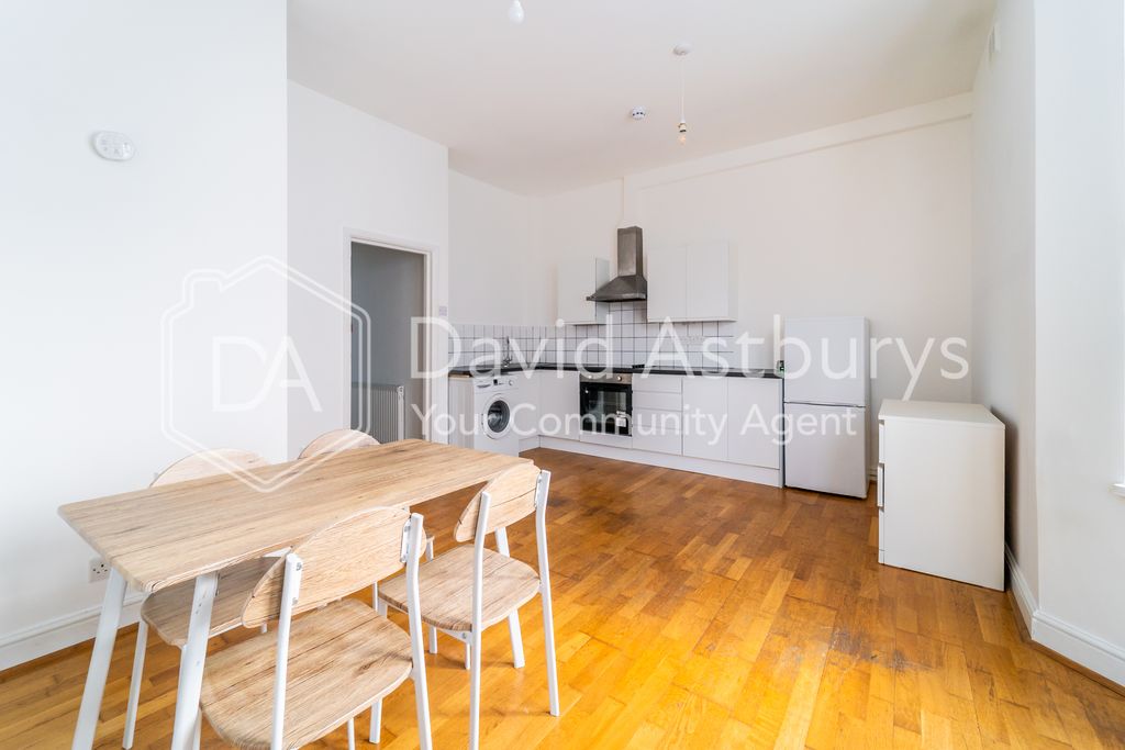 Property photo 3 of 8 Ndb01106-Edit