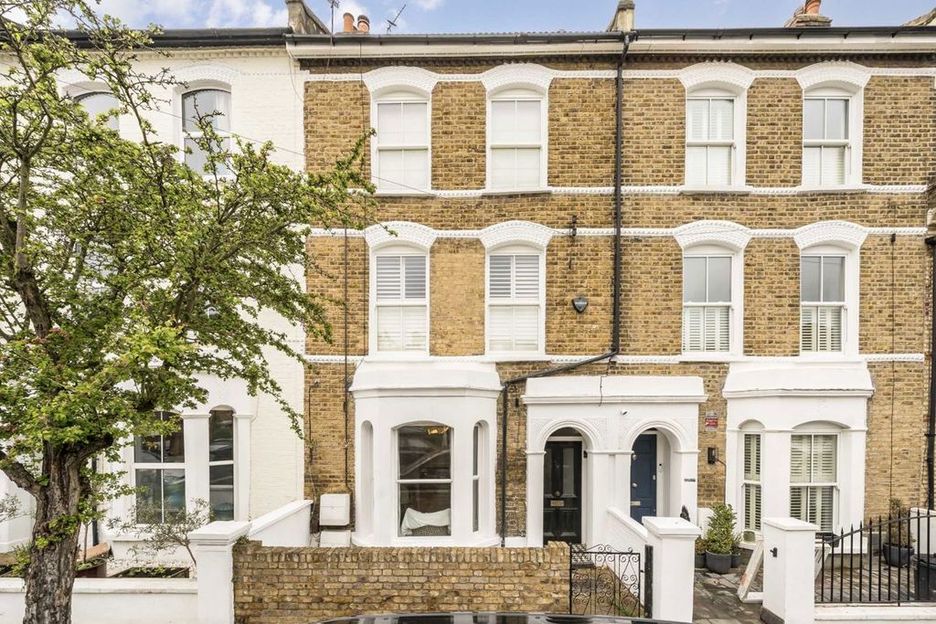 Property photo 1 of 7