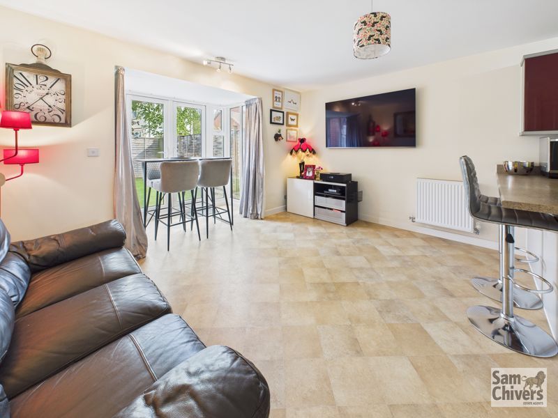 Property photo 2 of 18 Photo 8
