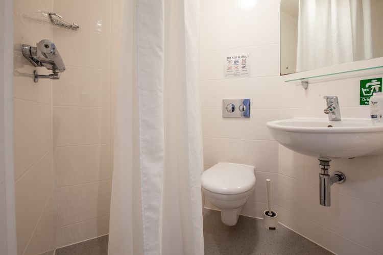 Property photo 3 of 5 310381