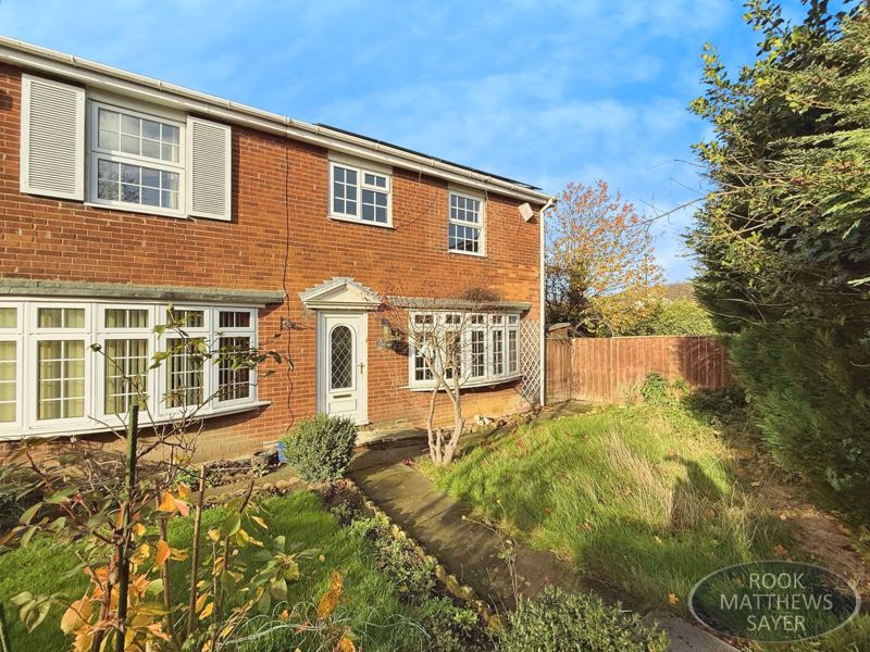 Property photo 1 of 8 Photo 5