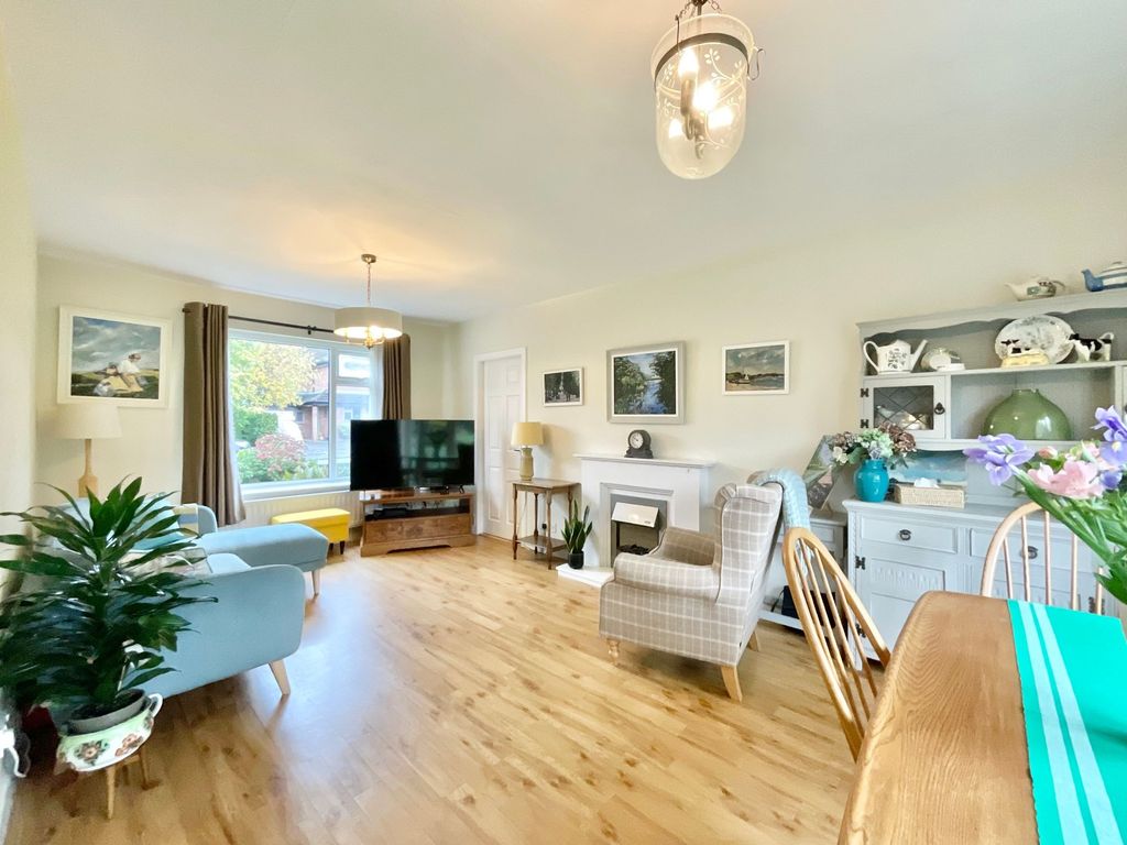 Property photo 2 of 24