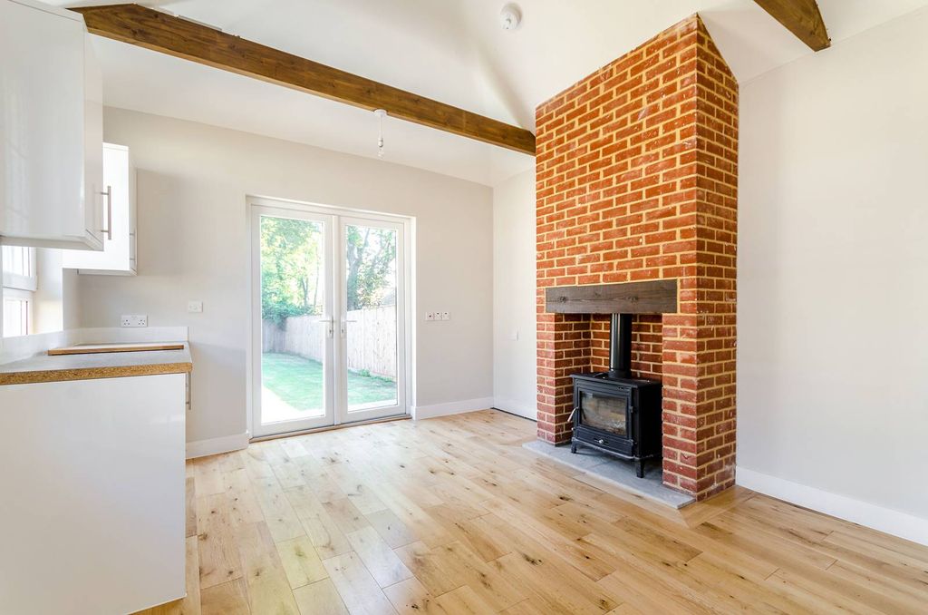 Property photo 1 of 25