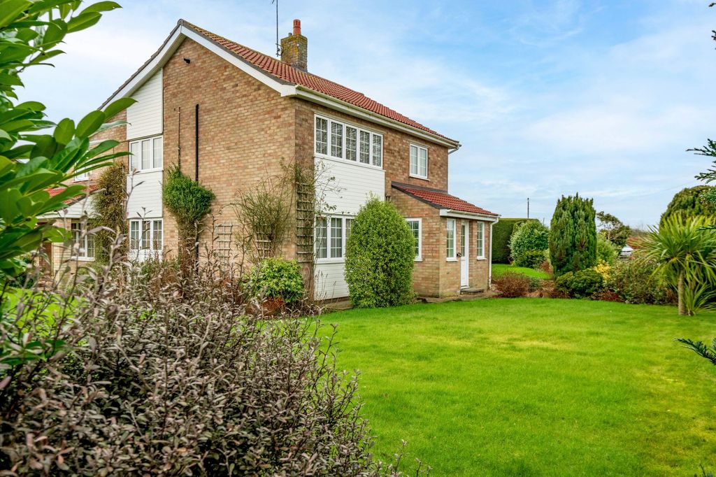Property photo 1 of 33