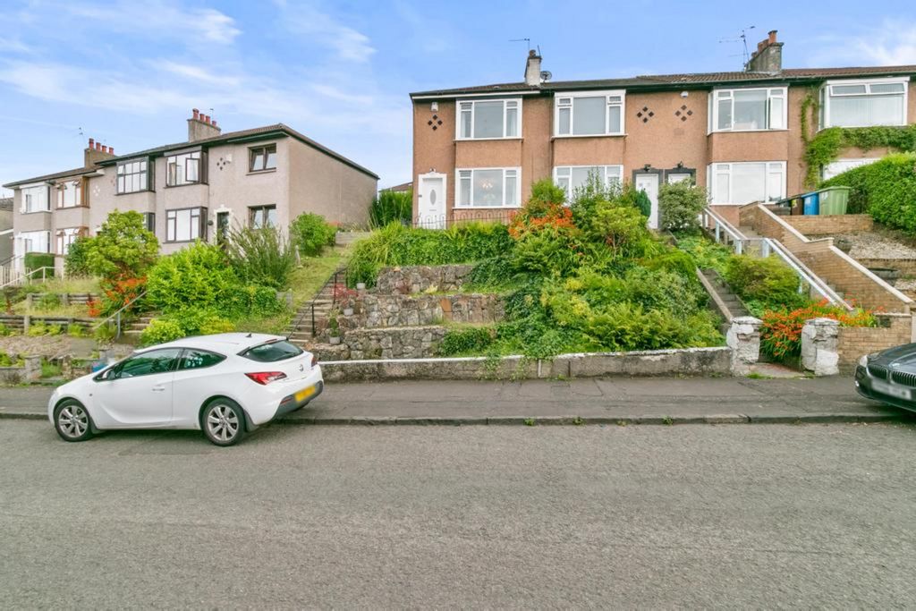 Property photo 1 of 32