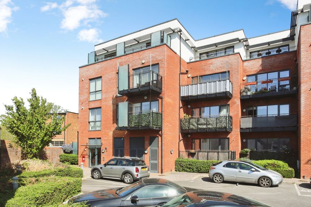 Property photo 1 of 19 Pbox-Img.Jpg