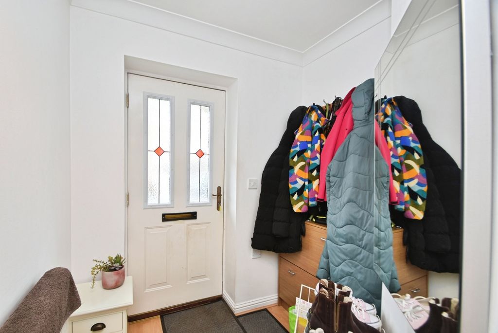 Property photo 2 of 17 Pbox-Img.Jpg