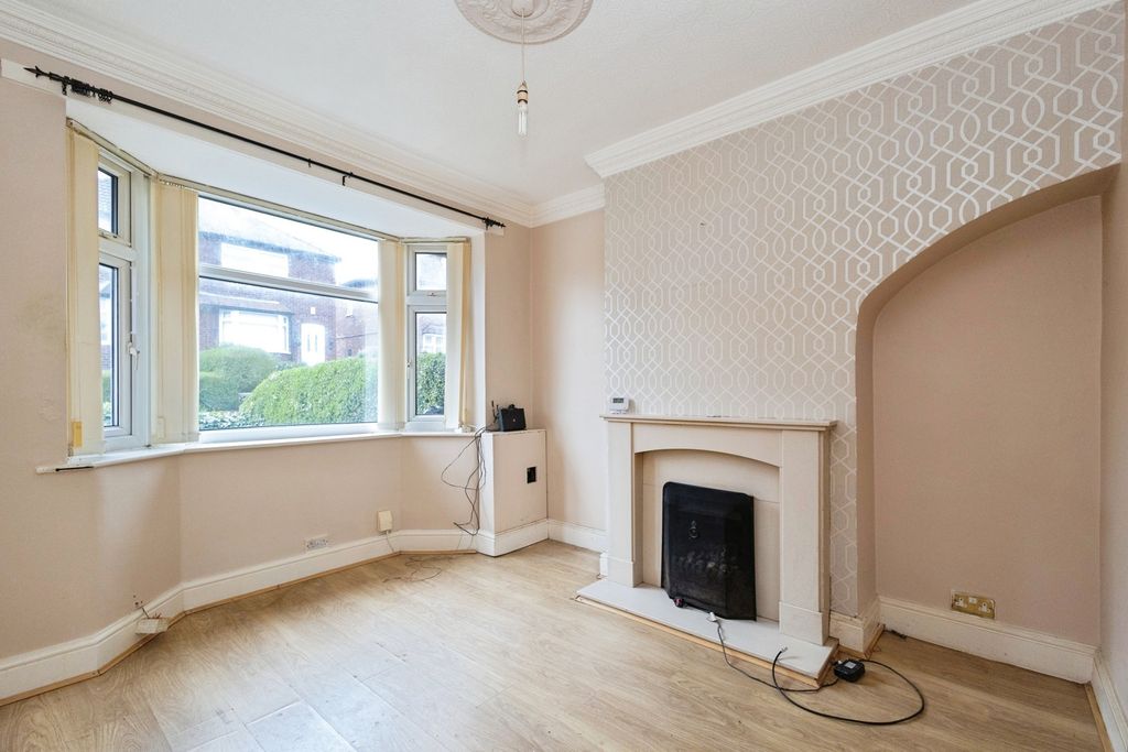 Property photo 3 of 20 Pbox-Img.Jpg