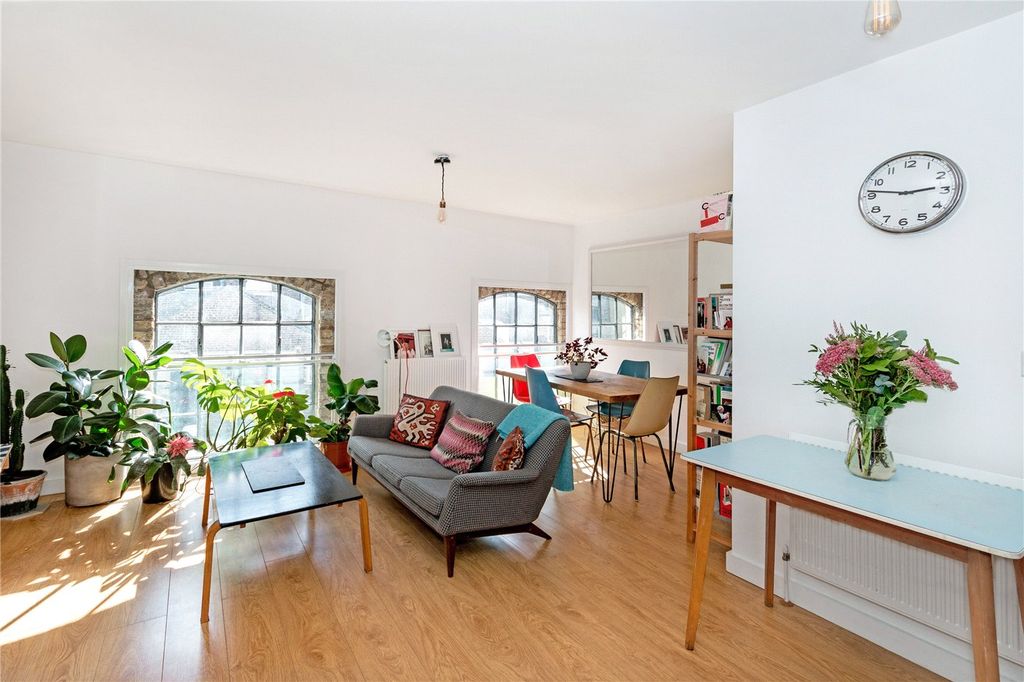 Property photo 1 of 8 Picture No. 02