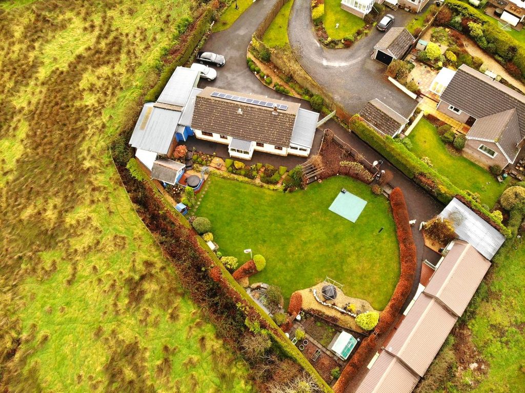 Property photo 1 of 47