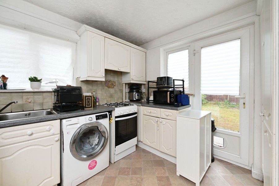 Property photo 3 of 6
