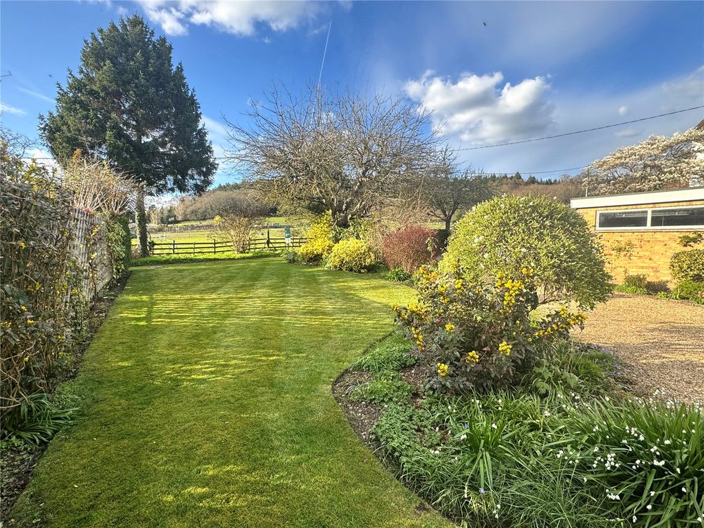 Property photo 3 of 21 Picture No. 22