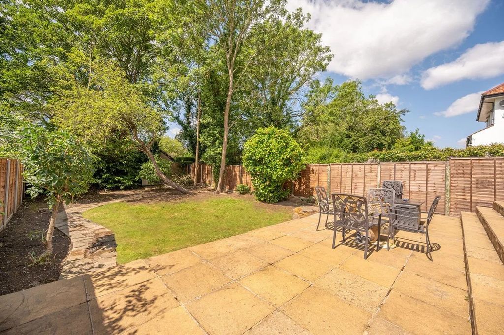 Property photo 3 of 14 Photo 14