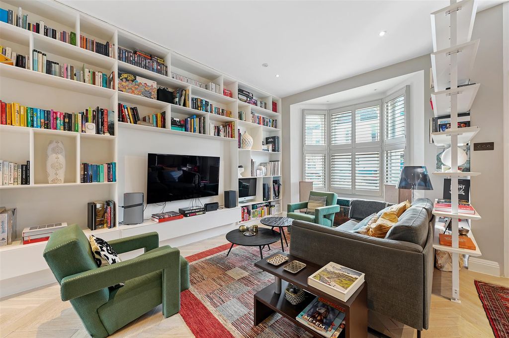 Property photo 1 of 14 Reception