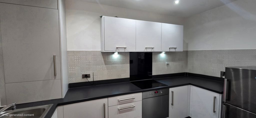 Property photo 3 of 14 Kitchen