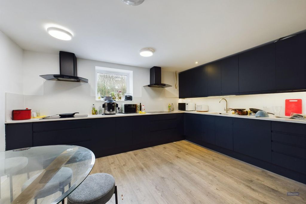 Property photo 1 of 6 Kitchen Jesters.Jpg