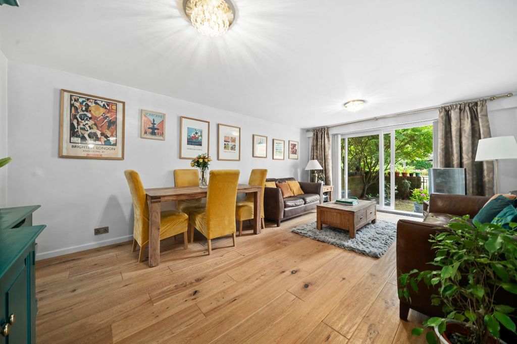 Property photo 1 of 24