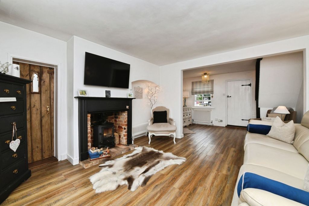 Property photo 2 of 22