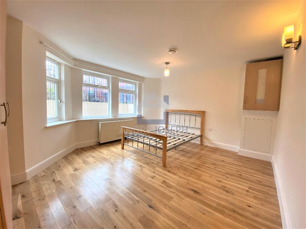 Property photo 3 of 11 Photo 3