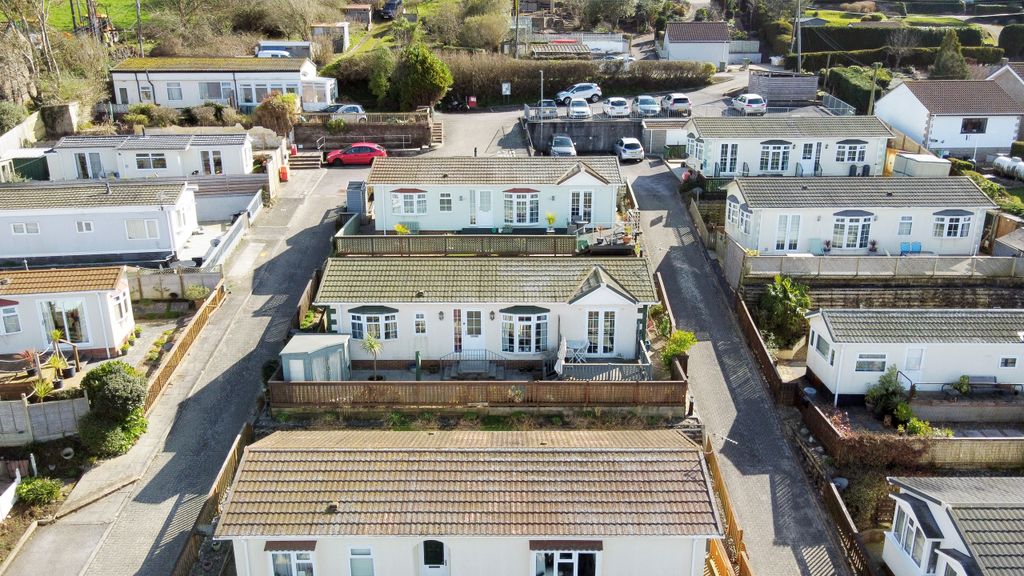 Property photo 2 of 24 26