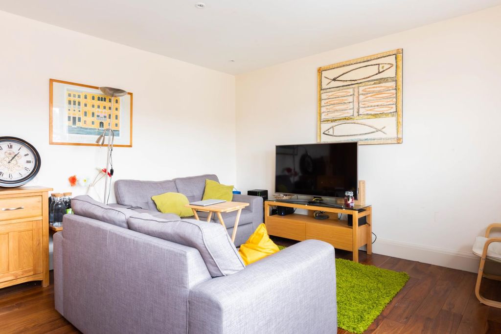 Property photo 3 of 10 Living Area