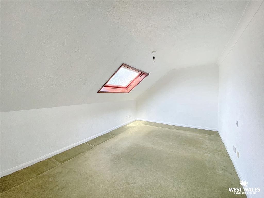 Additional image 12 of 4 bed end terrace house for saleGolden Hill Road, Pembroke SA71