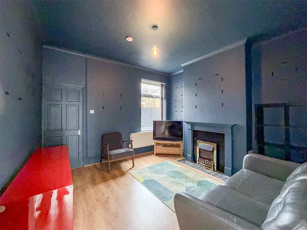 Property photo 2 of 9
