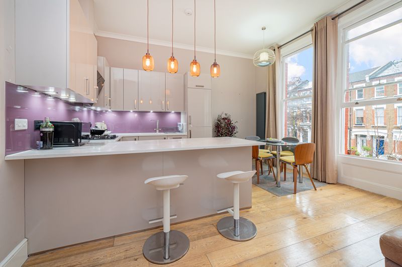 Property photo 3 of 16 Photo 5