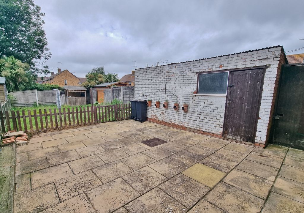 Property photo 2 of 12