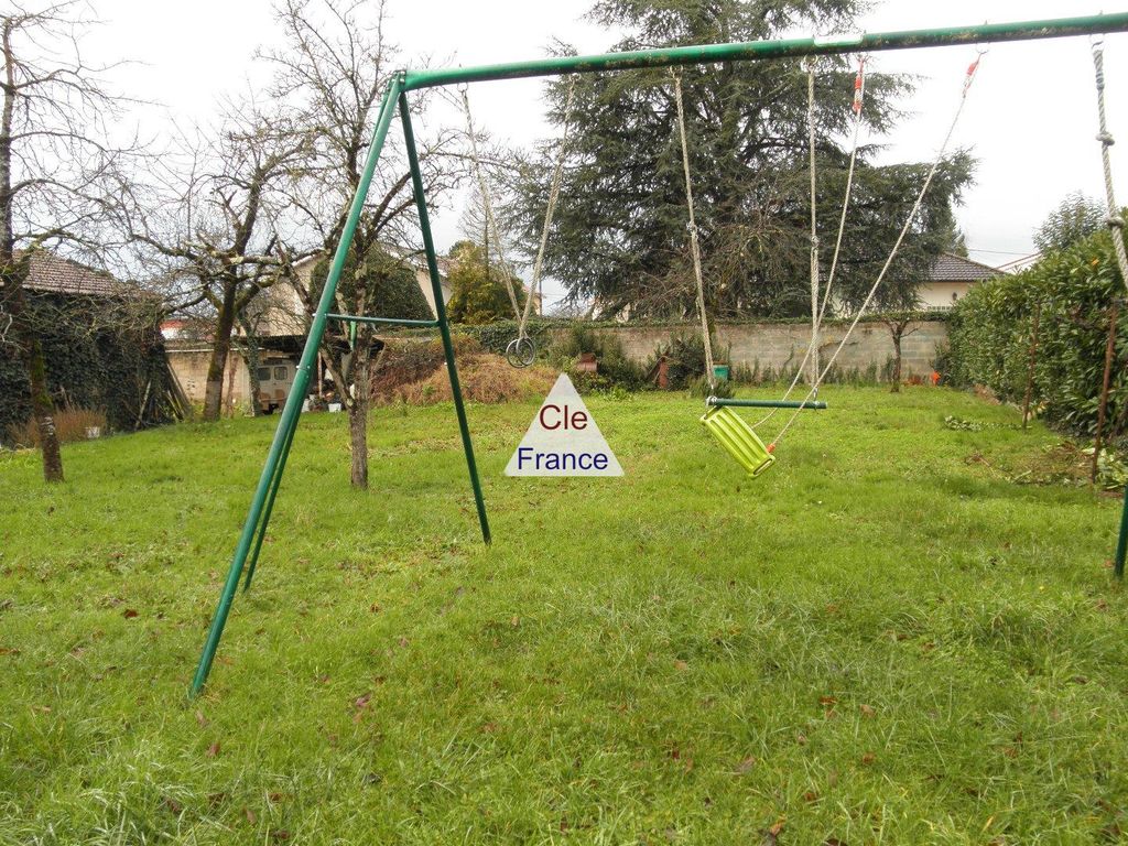 Property photo 3 of 9