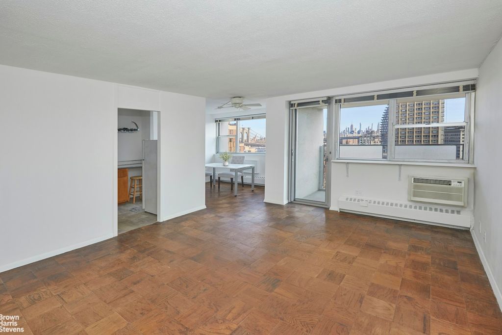 Property photo 2 of 12 <Alttext/>