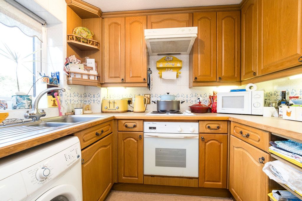 Property photo 3 of 18 Picture No. 21