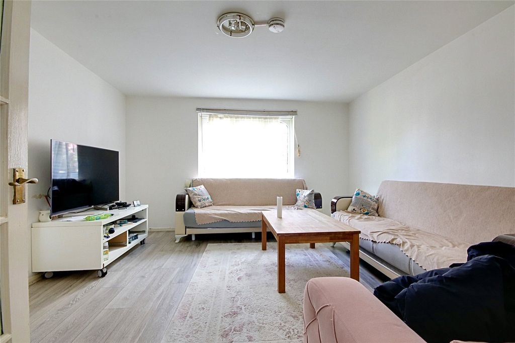 Property photo 2 of 8 Picture No. 09