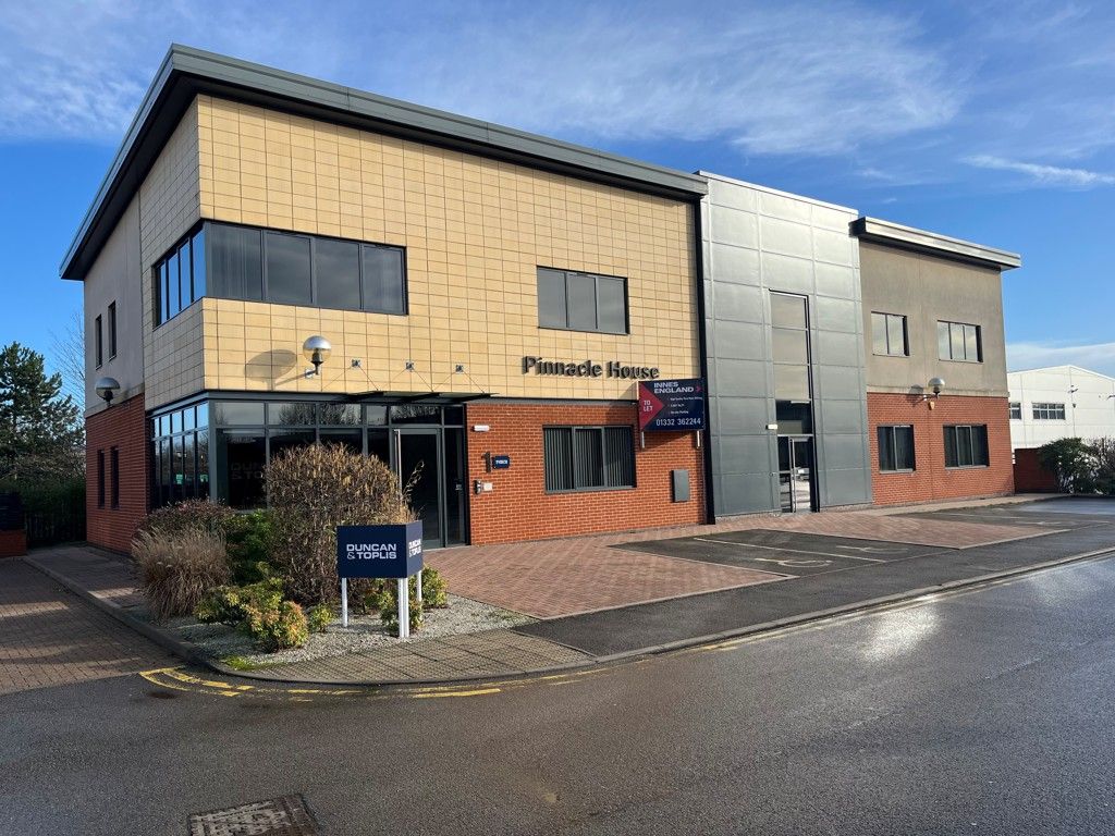 Property photo 1 of 8 Photo 10