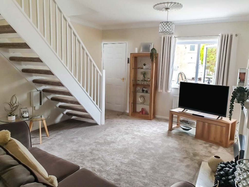 Property photo 2 of 7