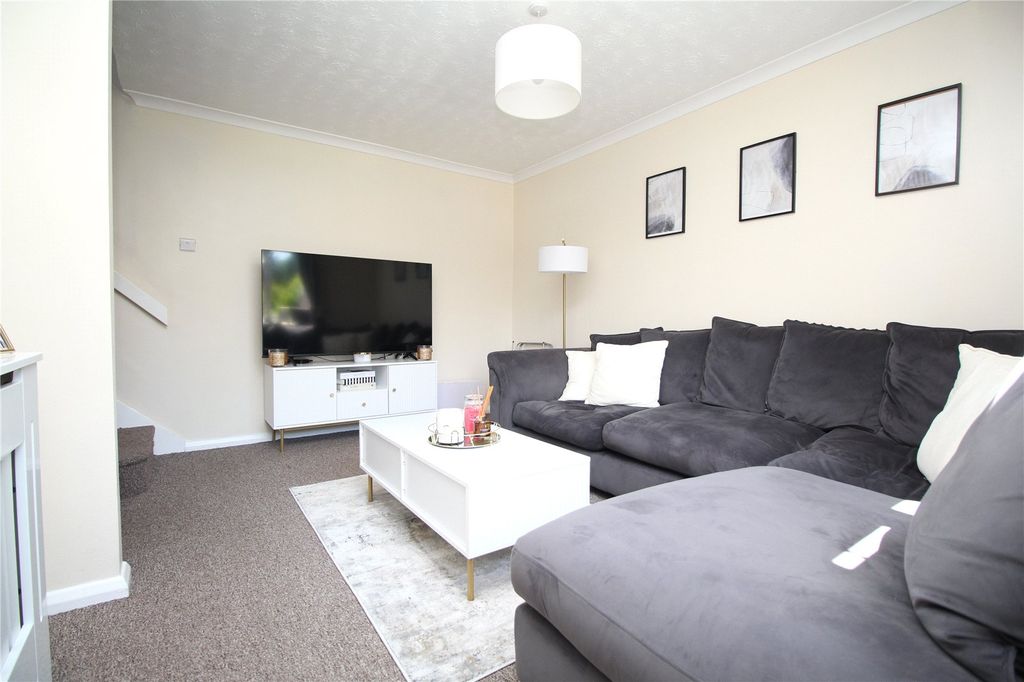 Property photo 2 of 7 Picture No. 11
