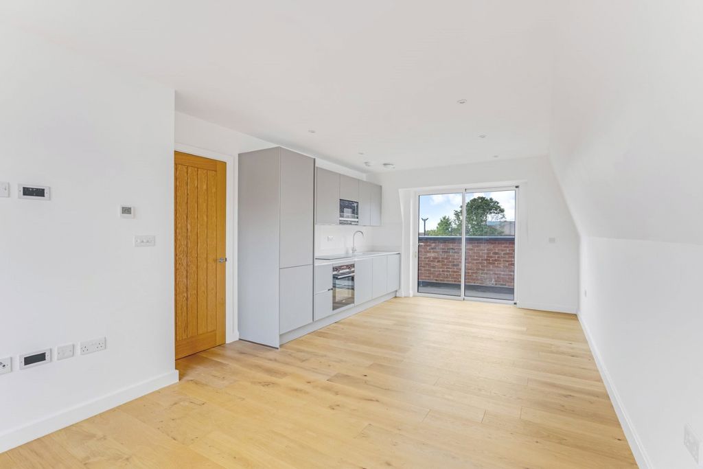 Property photo 2 of 8 Picture No. 04