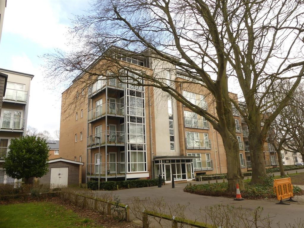 Property photo 1 of 8