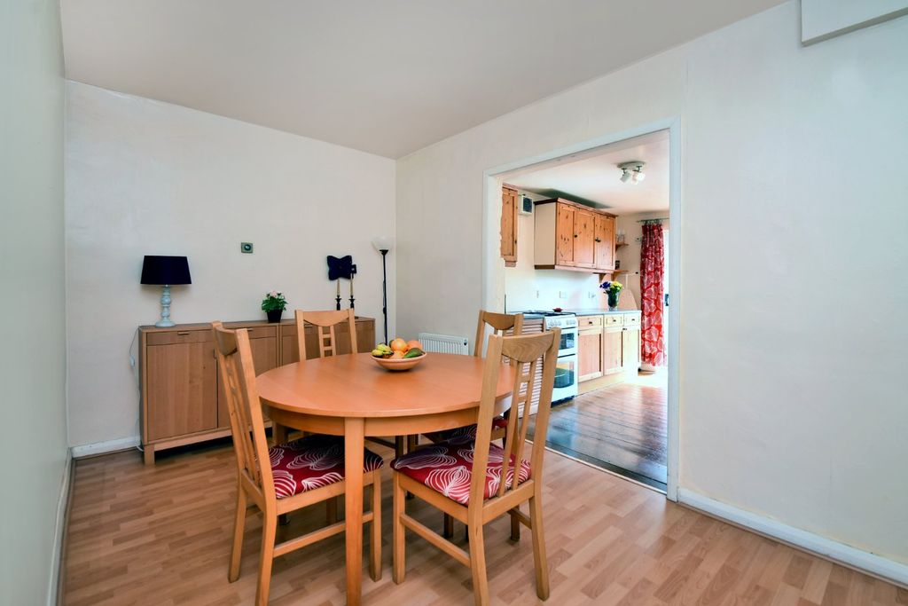 Property photo 3 of 16 Picture No. 05