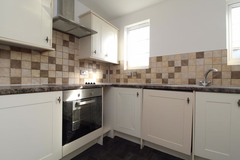 Property photo 3 of 7 Photo 4