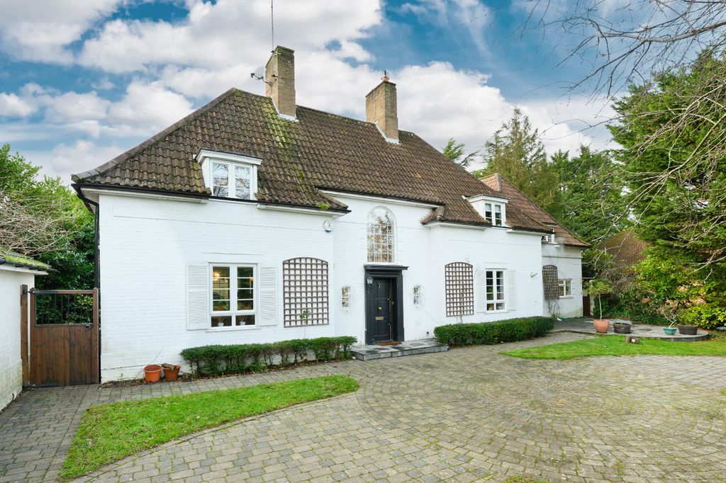 Property photo 1 of 22 Front Aspect