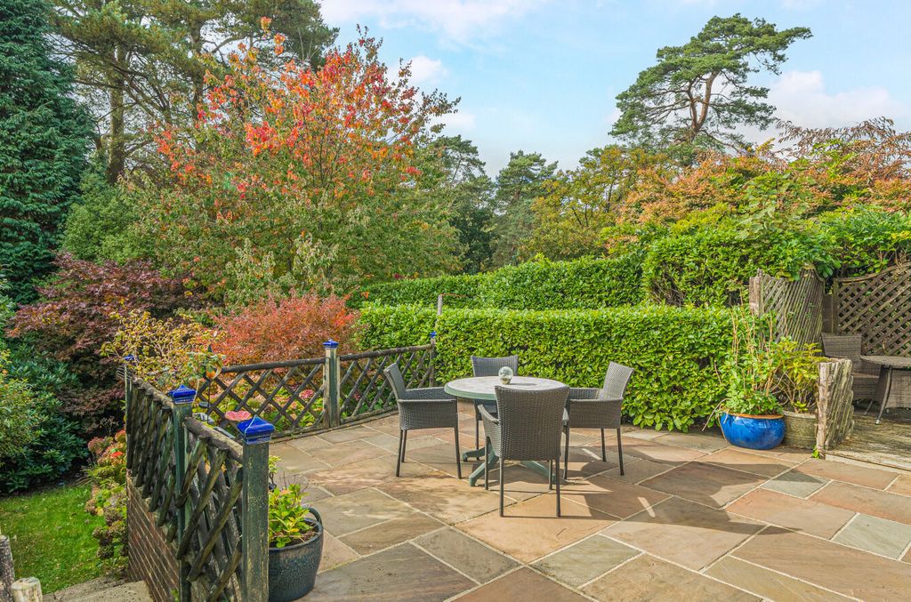 Property photo 2 of 18 1363180-1-68E7Ba7...