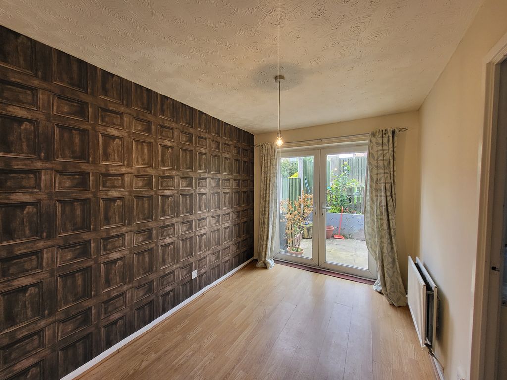 Property photo 2 of 9 Dining Room